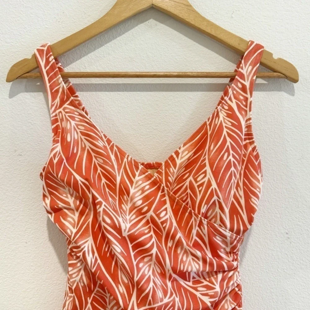 Lands' End Orange Coral Leaf pattern One Piece Swimwear Size 6